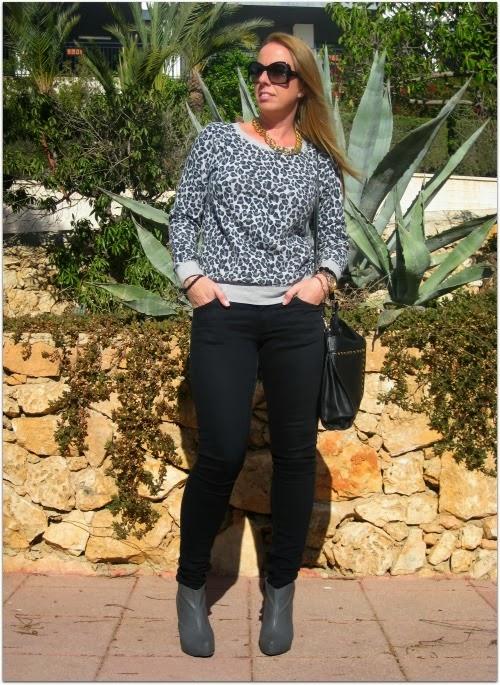 Informal Look Informal Look