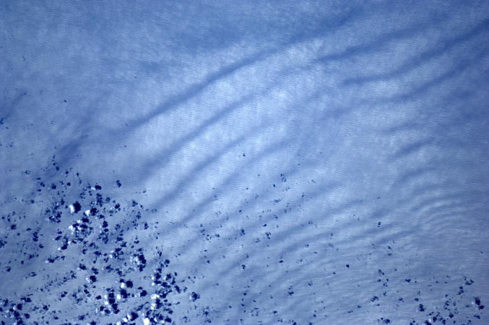 Dibujo de las olas en el Oceano Índico 30 Impresionantes imágenes del Planeta Tierra visto desde el Espacio 