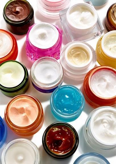 Todo lo que la piel necesita es... Todo lo que la piel necesita es...