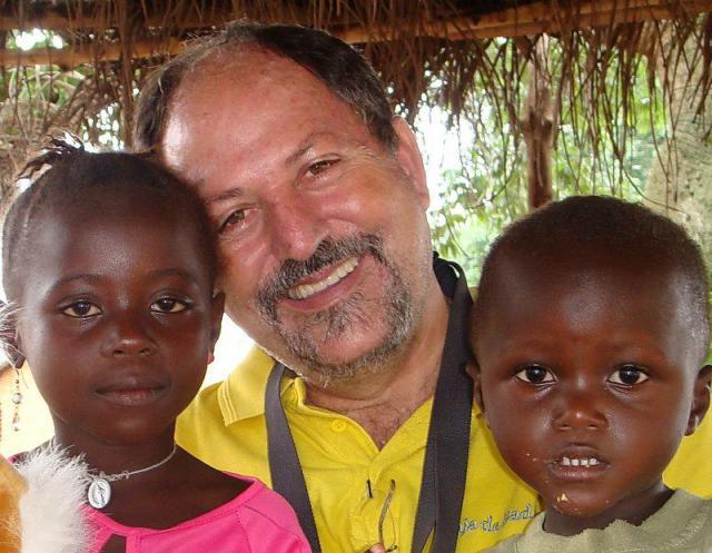 Con 24 años, Garayoa se ordenó sacerdote e inició su vocación misionera. Ha pasado por Chihuahua (México), Costa Rica, El Paso (Texas) o Sierra Leona. / Foto cedida.