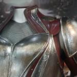 Imágenes de una exposición de vestuario de Thor: El Mundo Oscuro Exposición de vestuario de Thor: El Mundo Oscuro