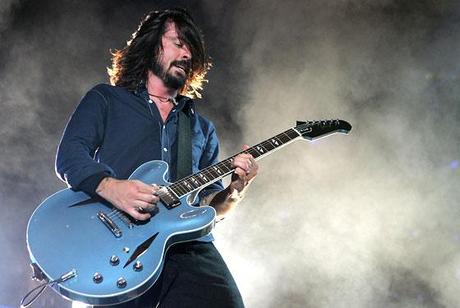 Dave Grohl Trini Lopez Gibson Guitar ¿Qué guitarra usa Dave Grohl de los Foo Fighters?