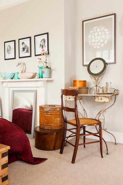 UN LUMINOSOS DORMITORIO DE ESTILO VINTAGE UN LUMINOSOS DORMITORIO DE ESTILO VINTAGE