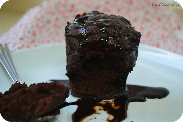 Bizcocho de chocolate en microondas ( en solo 3 minutos) Bizcocho de chocolate en microondas ( en solo 3 minutos)