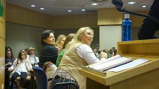 Yo leo Romántica ¿ y qué?; Crónica de una tarde memorable. Valencia, 27 de noviembre de 2013 Yo leo Romántica ¿ y qué?; Crónica de una tarde memorable. Valencia, 27 de noviembre de 2013