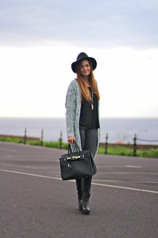 Black is the key Black is the key