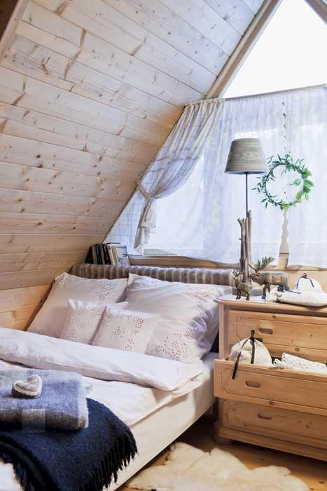 UNA CABAÑA EN POLONIA ESPERANDO A PAPA NOEL UNA CABAÑA EN POLONIA ESPERANDO A PAPA NOEL