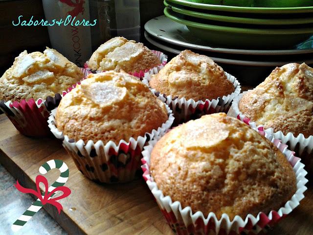 MAGDALENAS DE NAVIDAD CON MANZANA Y PASAS MAGDALENAS DE NAVIDAD CON MANZANA Y PASAS