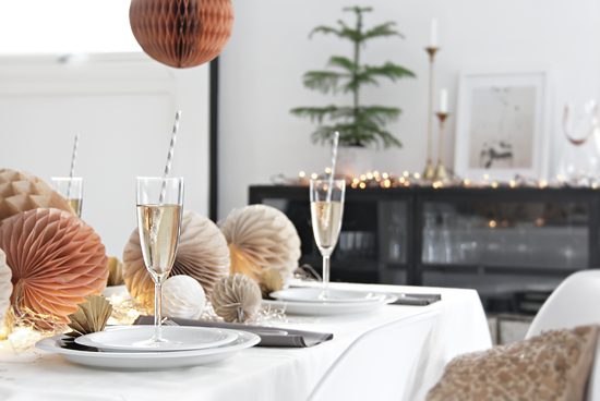 DECORAR UNA MESA PARA NOCHE BUENA Y..........PARA NOCHE VIEJA