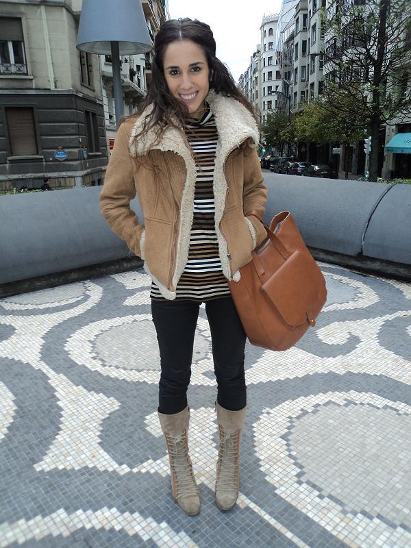 Camel & Black blanck and brown