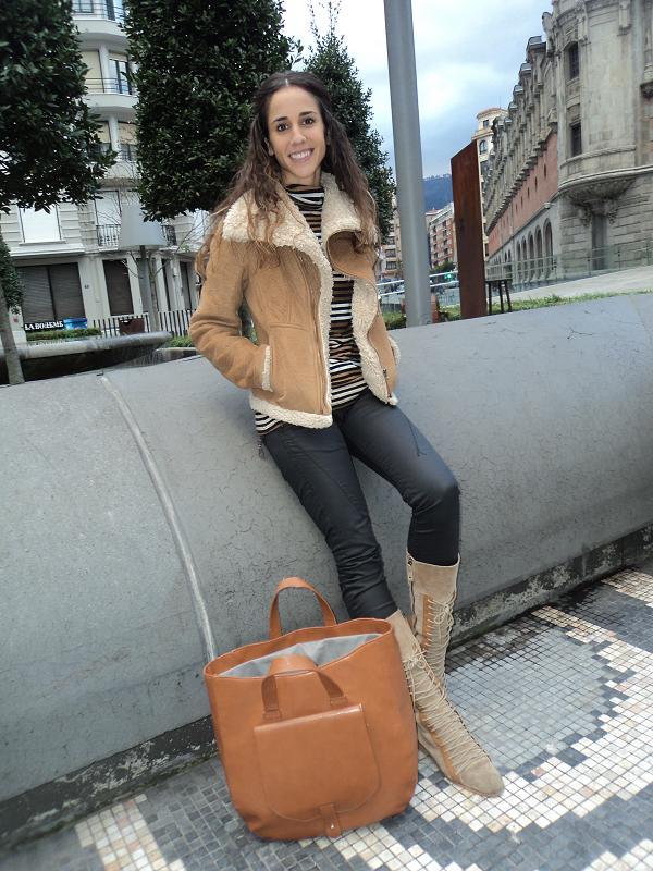 Camel & Black camel bag