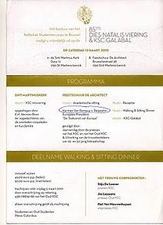 Una fiesta estudiantil muy especial con un invitado muy especial Una fiesta estudiantil muy especial con un invitado muy especial