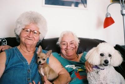 Toda la vida juntas y toda la muerte también Toda la vida juntas y toda la muerte también
