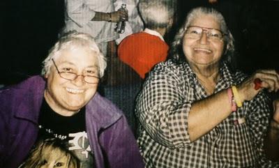Toda la vida juntas y toda la muerte también Toda la vida juntas y toda la muerte también