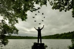 sb10063869b-002 Entre el Rojo y el Verde