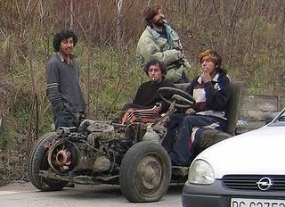 YO TAMBIÉN SOBREVIVÍ A LAS MODAS MÁS IDIOTAS YO TAMBIÉN SOBREVIVÍ A LAS MODAS MÁS IDIOTAS