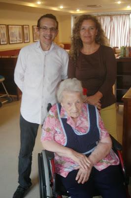 UN ACTO POETICO ESPECIAL UN ACTO POETICO ESPECIAL