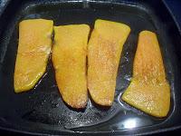 Crema de calabaza asada y zanahoria con virutas de jamón // Lubina al horno con verduras