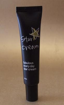 “Fabulous Everyday Star Cream” de MUA – una crema muy especial para la “zona estrella” (From Asia With Love)
