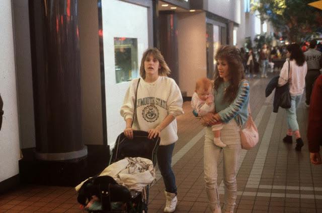 Memorias del Homo mallensis, el ser humano del mall de los 80s