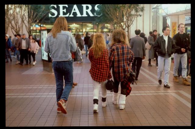 Memorias del Homo mallensis, el ser humano del mall de los 80s