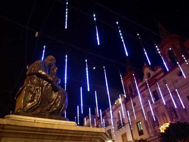 Iluminación navideña en la Plaza del Salvador