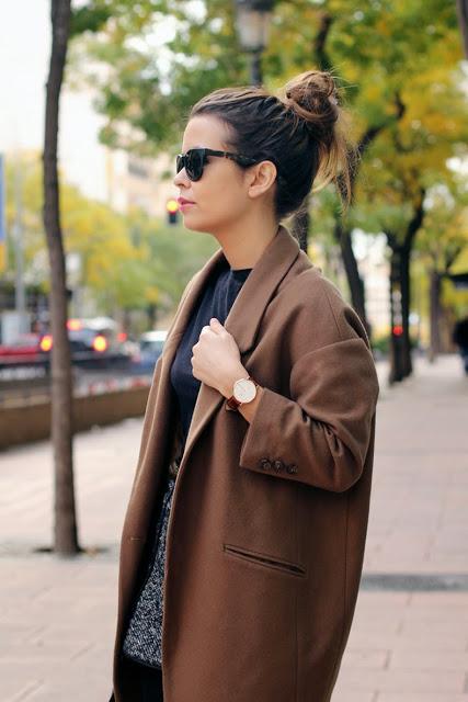 STREET STYLE INSPIRATION; CAMEL COATS.-