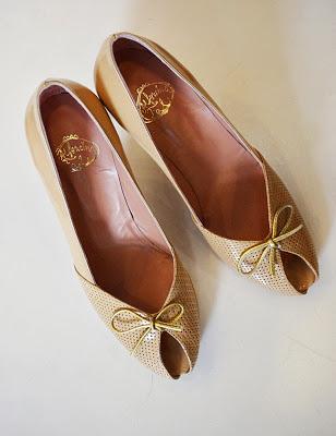Zapatos y prendas para festejar Zapatos y prendas para festejar