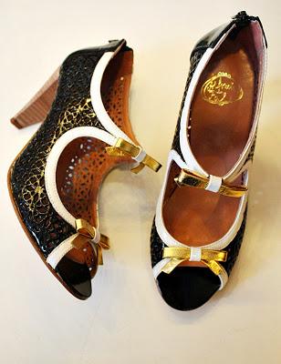 Zapatos y prendas para festejar Zapatos y prendas para festejar