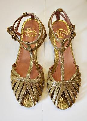 Zapatos y prendas para festejar Zapatos y prendas para festejar