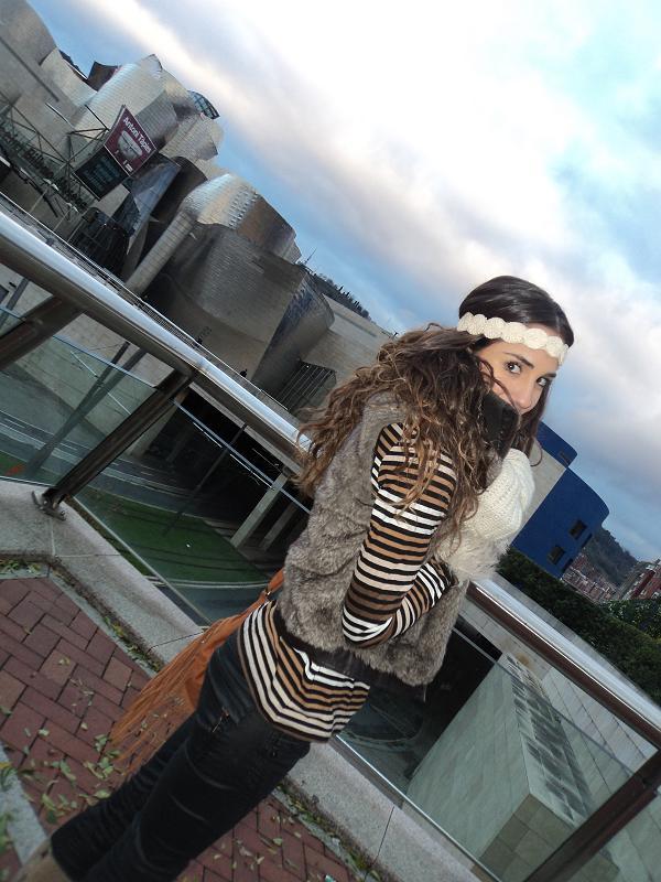 Around Guggenheim chaleco pelo