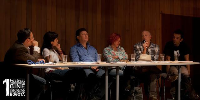 Primer Festival Internacional de cine por los Derechos Humanos: Panel 10 años de Contravía Primer Festival Internacional de cine por los Derechos Humanos: Panel 10 años de Contravía
