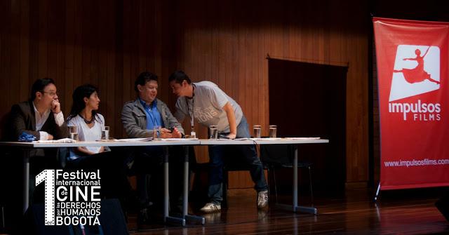 Primer Festival Internacional de cine por los Derechos Humanos: Panel 10 años de Contravía Primer Festival Internacional de cine por los Derechos Humanos: Panel 10 años de Contravía