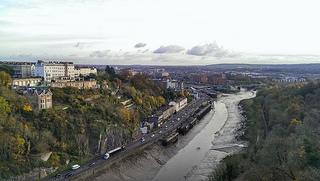 5 sitios para pasar de largo y 5 sitios imprescindibles en un viaje de 5 días por Inglaterra. Clifton Suspension Bridge