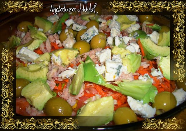 Ensalada de Aguacate y Queso Azul Ensalada de Aguacate y Queso Azul