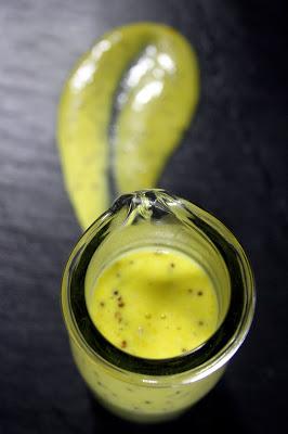 Salsa de mostaza a la antigua Salsa de mostaza a la antigua