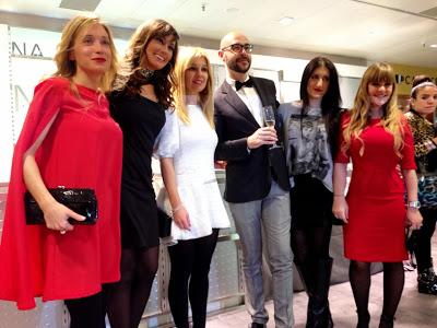 ALGO ÚNICO ALGO ÚNICO