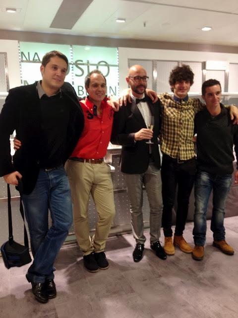 ALGO ÚNICO ALGO ÚNICO