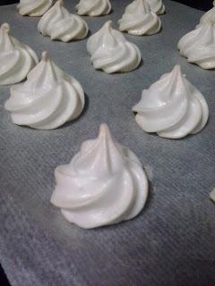 Caracolas de nube de azúcar rellenas