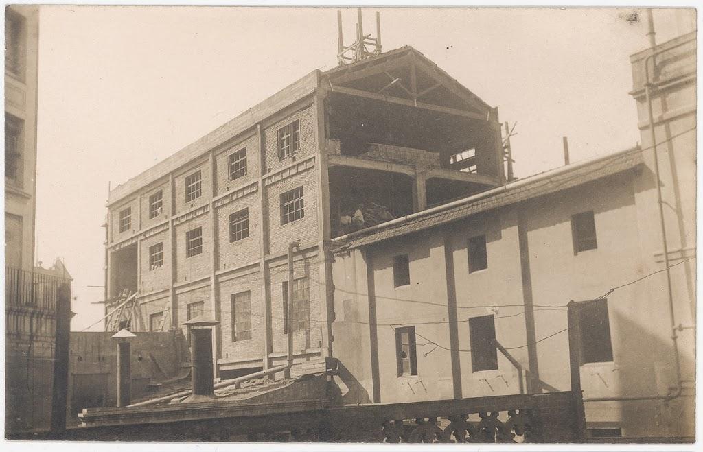 BARCELONA...FOTOS ANTIGUAS DE LA FÁBRICA DE CERVEZA BARCELONESA ...MORITZ...14-12-2013... BARCELONA...FOTOS ANTIGUAS DE LA FÁBRICA DE CERVEZA BARCELONESA ...MORITZ...14-12-2013...