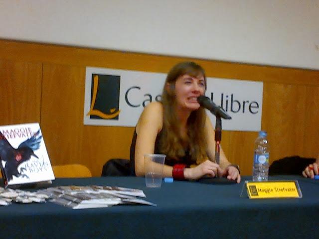 Maggie Stiefvater visita Barcelona para presentar 'The Raven Boys. La profecía del cuervo'... y nos conquista