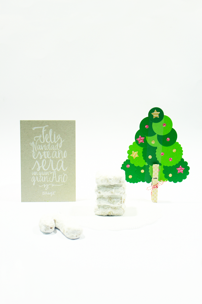 Si os gustan los dulces navideños caseros… no podéis dejar de hacer estas Hojaldrinas de Naranja felicitacion-navideña-mrwonderful