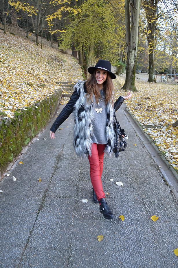 Red and grey autumn look