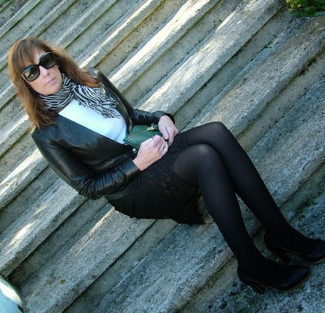 MIS LOOKS - FALDA DE ENCAJE VINTAGE MIS LOOKS - FALDA DE ENCAJE VINTAGE