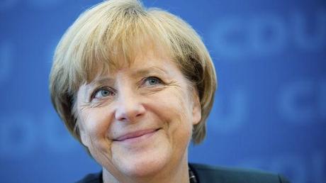 Merkel felicita a Irlanda y a España