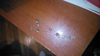 Objetos encontrados en las playas este verano con el detector de metal Objetos encontrados en las playas este verano con el detector de metal