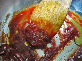 Desmechado de carne con salsa (estilo USA)