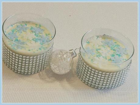 Vasitos de chocolate blanco y yogur Vasitos de chocolate blanco y yogur