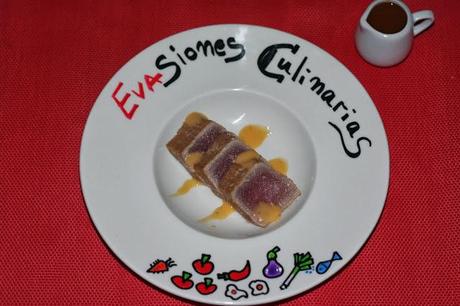 TATAKI DE ATÚN CON SOPA DE TOMATE ASADO TATAKI DE ATÚN CON SOPA DE TOMATE ASADO