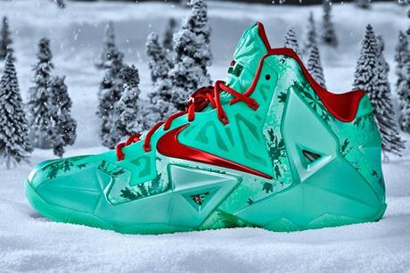 Zapatos que se verán en el Christmas Day 2013. lebron-11-christmas-nike-4